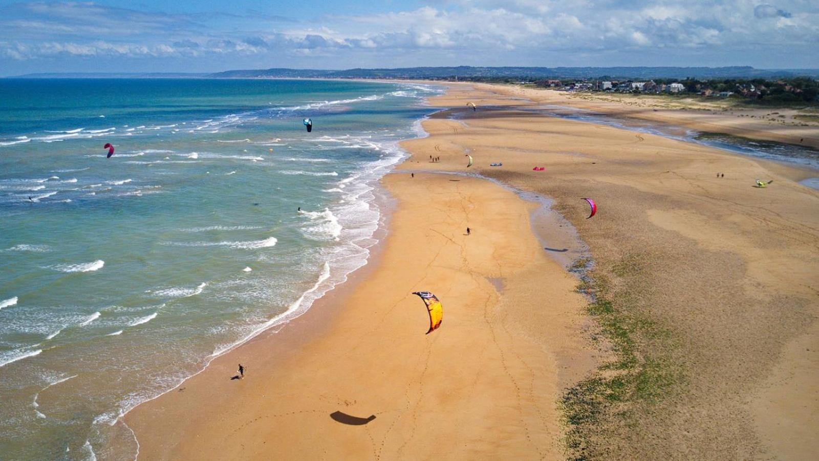 Grange Petite Brise Bord De Mer Luc-sur-Mer Buitenkant foto